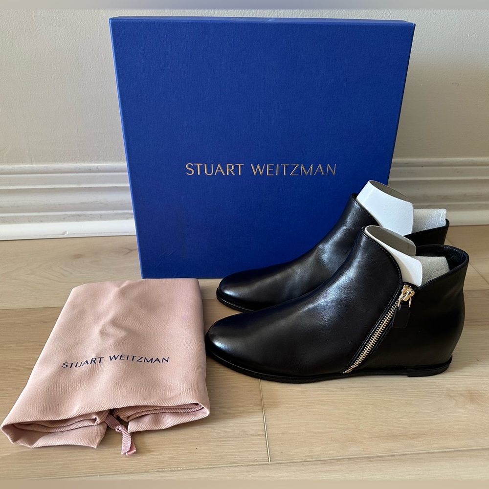 BRAND NEW Stuart Weitzman “Rashia” boots size 7.5. Genuine leather